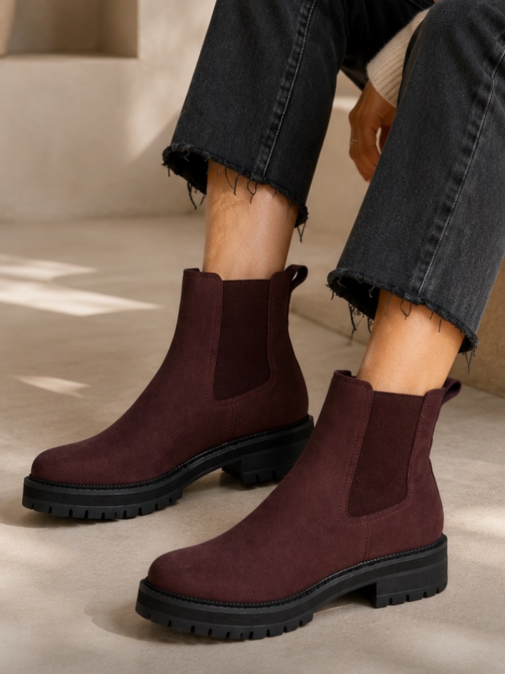 NWT toms bennett burgundy leather chelsea boots lug sole nwt size 8